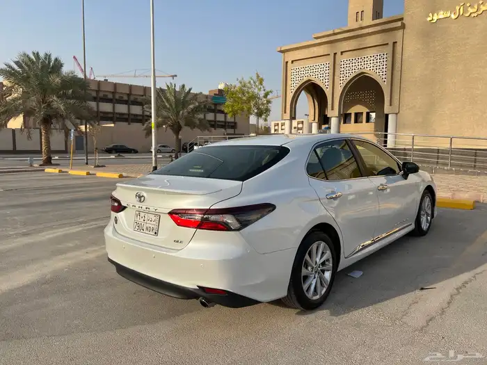 كامري 2023 GLE ( نظيف ) بنزين 9