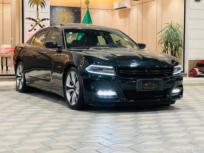 تشارجر 2015 RT V8 رود اند تراك اعلى مواصفات 1