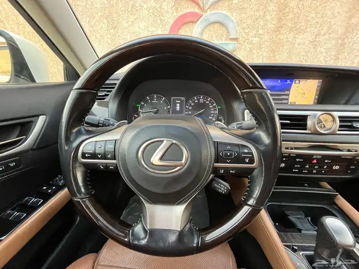 لكزس GS350 2016 9