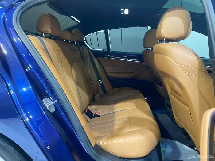 بي ام دبليو 530i kit m 2018 بحاله نظيفه جدا 15