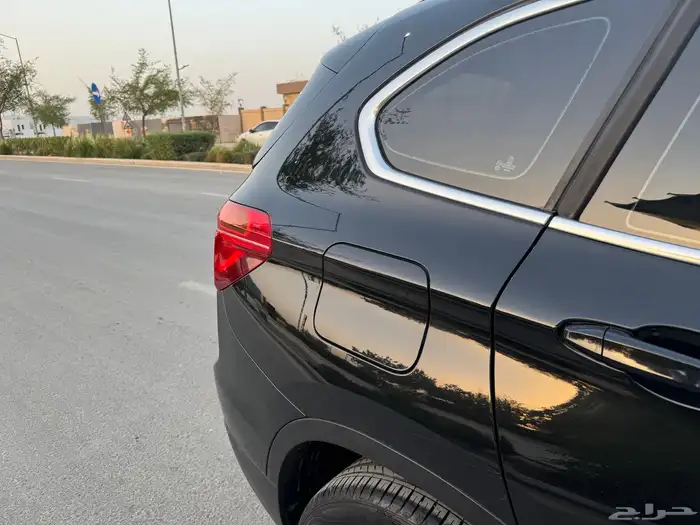بي ام دبليو X1 مخزن 31