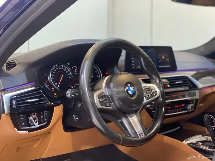 بي ام دبليو 530i kit m 2018 بحاله نظيفه جدا 12