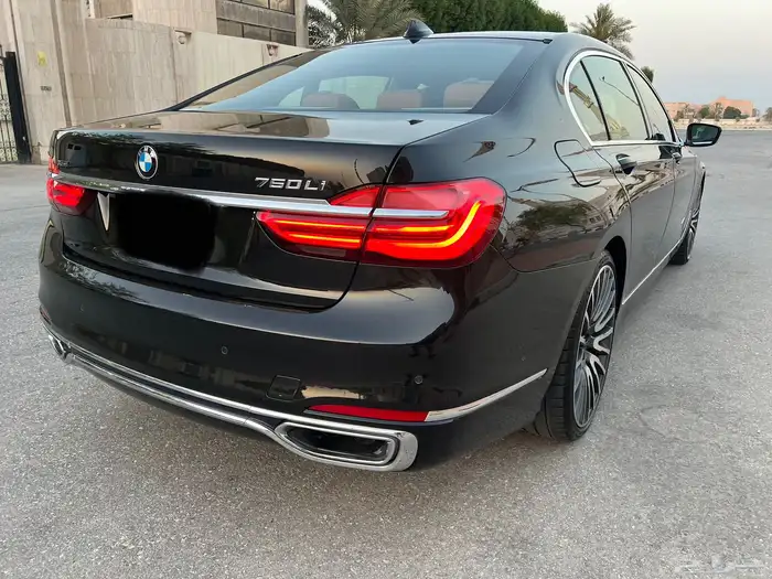 بي ام دبليو ( 750 li ) الموديل 2016 مخزن شبه جديد 2