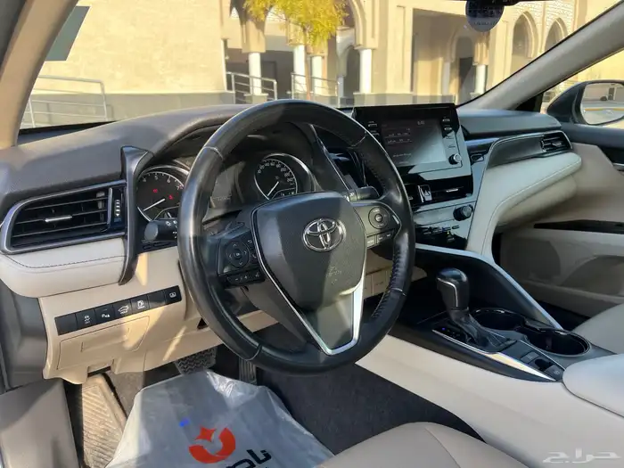 كامري 2023 GLE ( نظيف ) بنزين 22