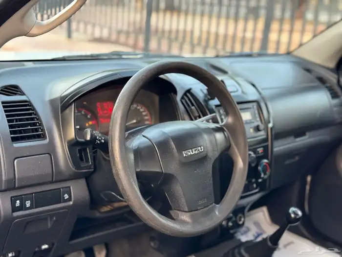 ايسوزو ديماكس موديل 2019 غمارتين قير عادي ديزل 8