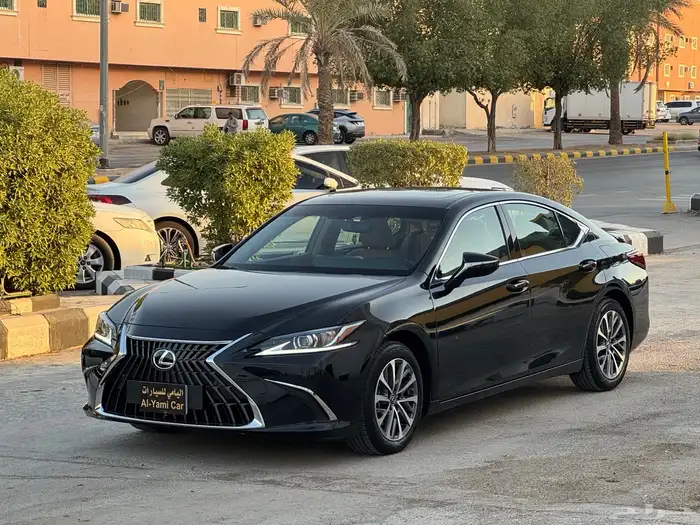 لكزس ES300hهايبرد -2024 عبداللطيف جميل 5