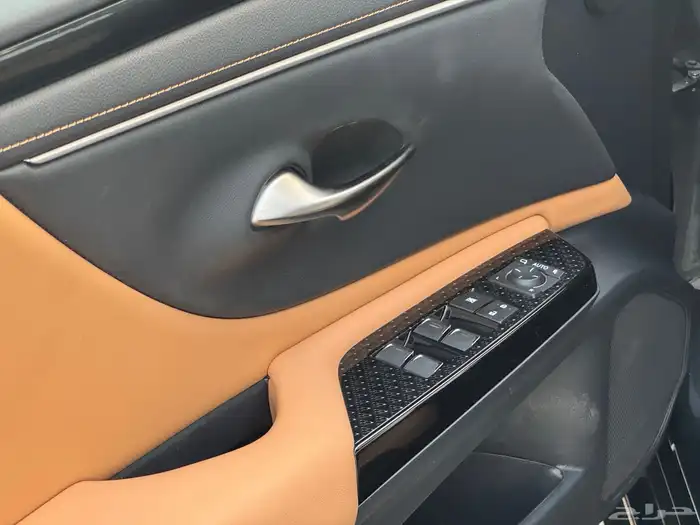 لكزس ES300hهايبرد -2024 عبداللطيف جميل 35
