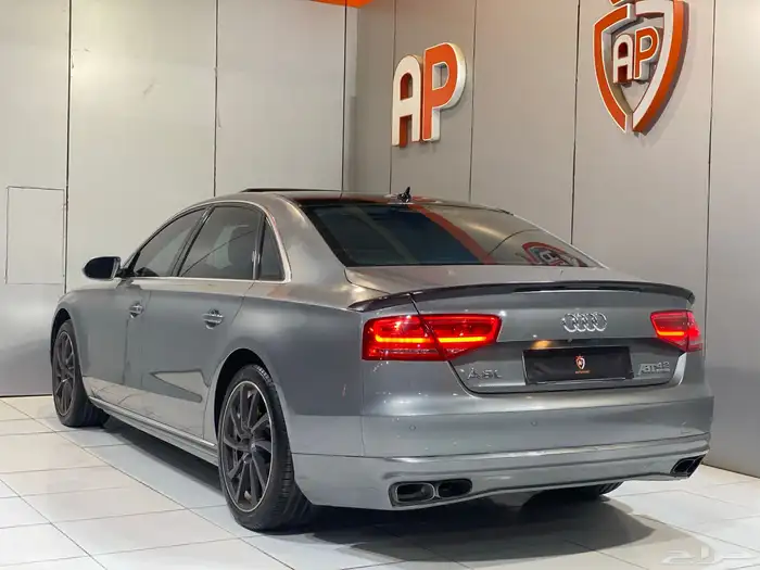 اودي A8L 2012 عداد 122 الف بحاله نظيفة 6