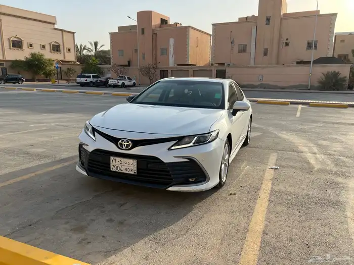 كامري 2023 GLE ( نظيف ) بنزين 0