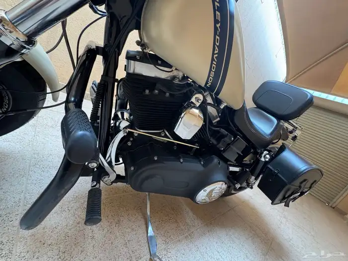 Harley FatBob 2015 low mileage 3