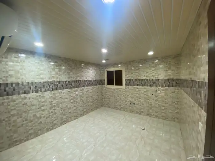 شقة تمليك جديدة في حي العوالي 8