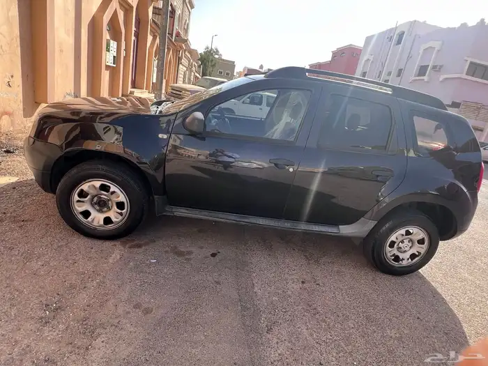 رينو داستر 2014 مع لوحة مميزة 6