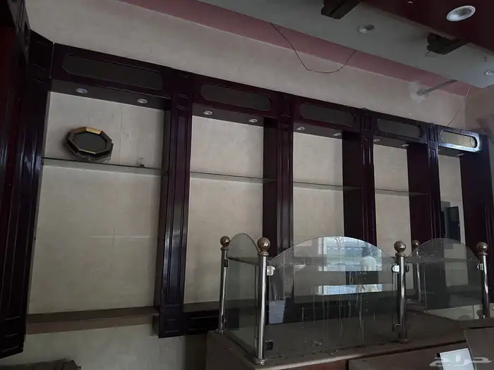 إعلان بيع (خشب   مكيفات   أبواب كراج) 1