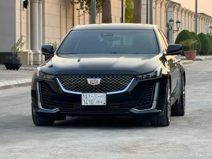 كاديلاك CT5 موديل 2023 اعلى فئة مخزن ممشى 6 الف تحت الضمان 0
