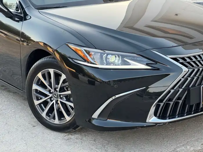 لكزس ES300hهايبرد -2024 عبداللطيف جميل 10