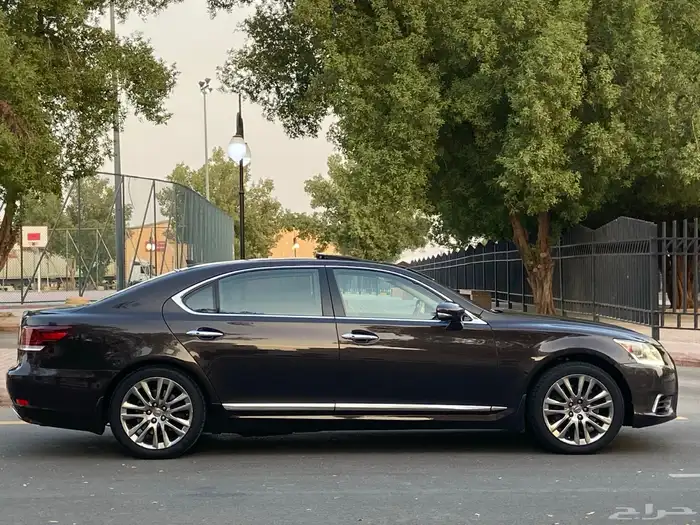 لكزس 2013 LS 460 4