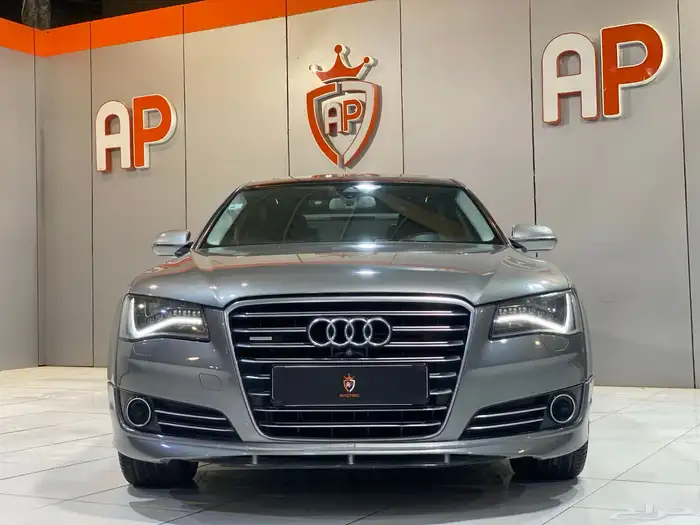 اودي A8L 2012 عداد 122 الف بحاله نظيفة 3