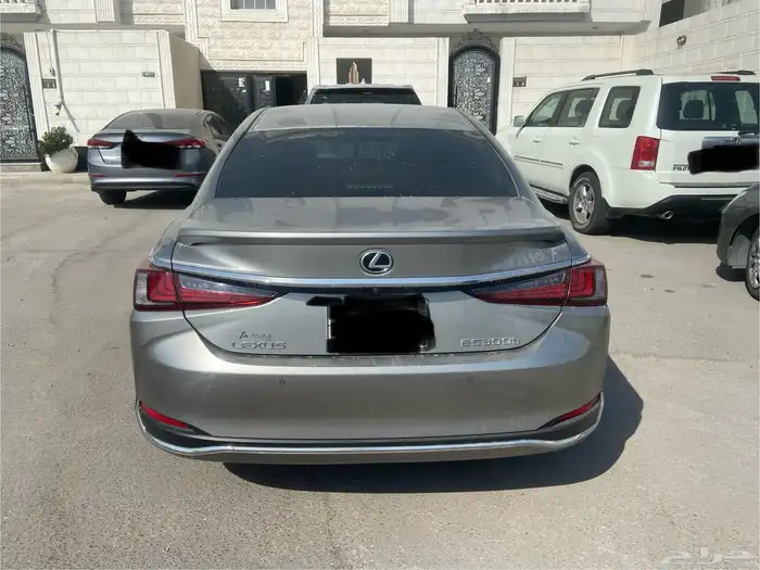 لكزس Es 300h AH 3