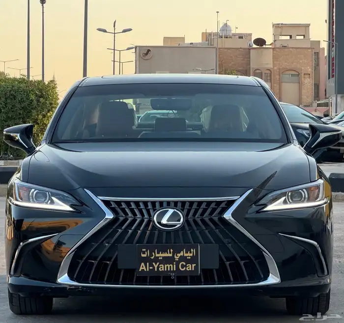 لكزس ES300hهايبرد -2024 عبداللطيف جميل 0