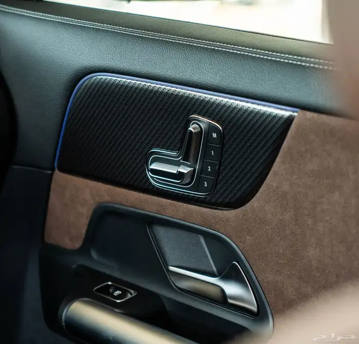 مرسيدس GLA 35 AMG خليجي اصفار 2025 10