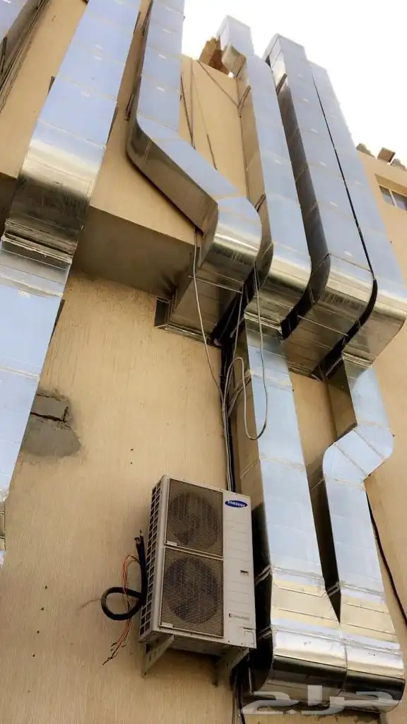 صيانة جميع انواع التكييف وتركيب الدكت 12