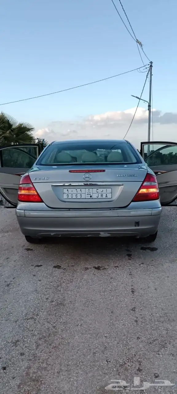 للبيع مرسيدس E240 0