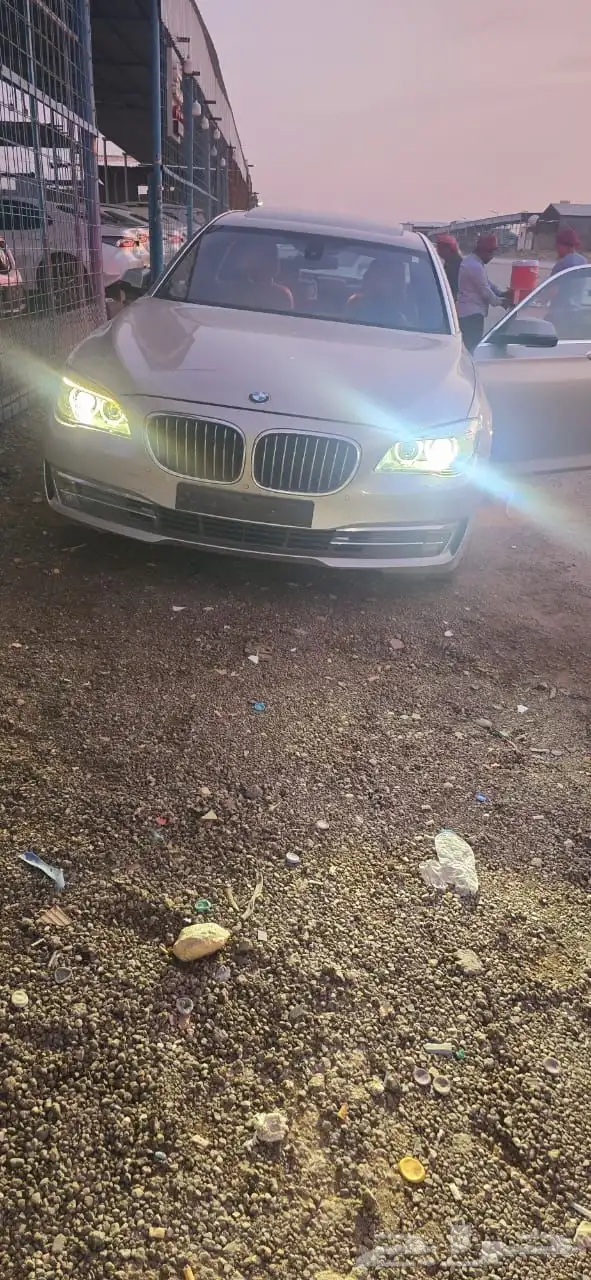 بي ام حجم 730. مديل 2014 تشليح قطع غيار متوجد لدينا 6
