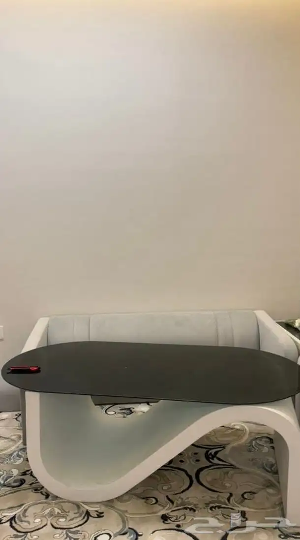 طاولة كنب جديده لم تستخدم 0