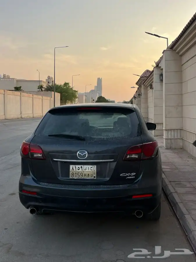 للبيع جيب مازدا 1