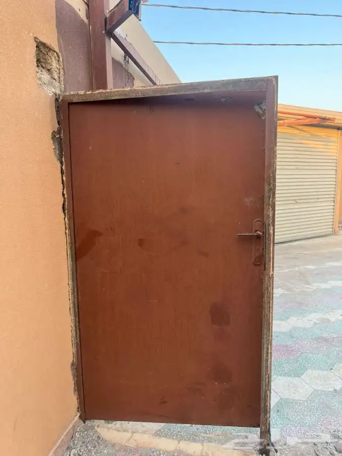 باب حديد 2