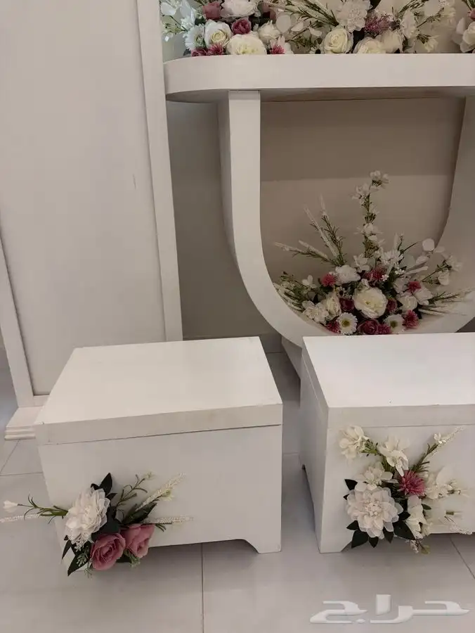 للبيع دولب مناسبات 9