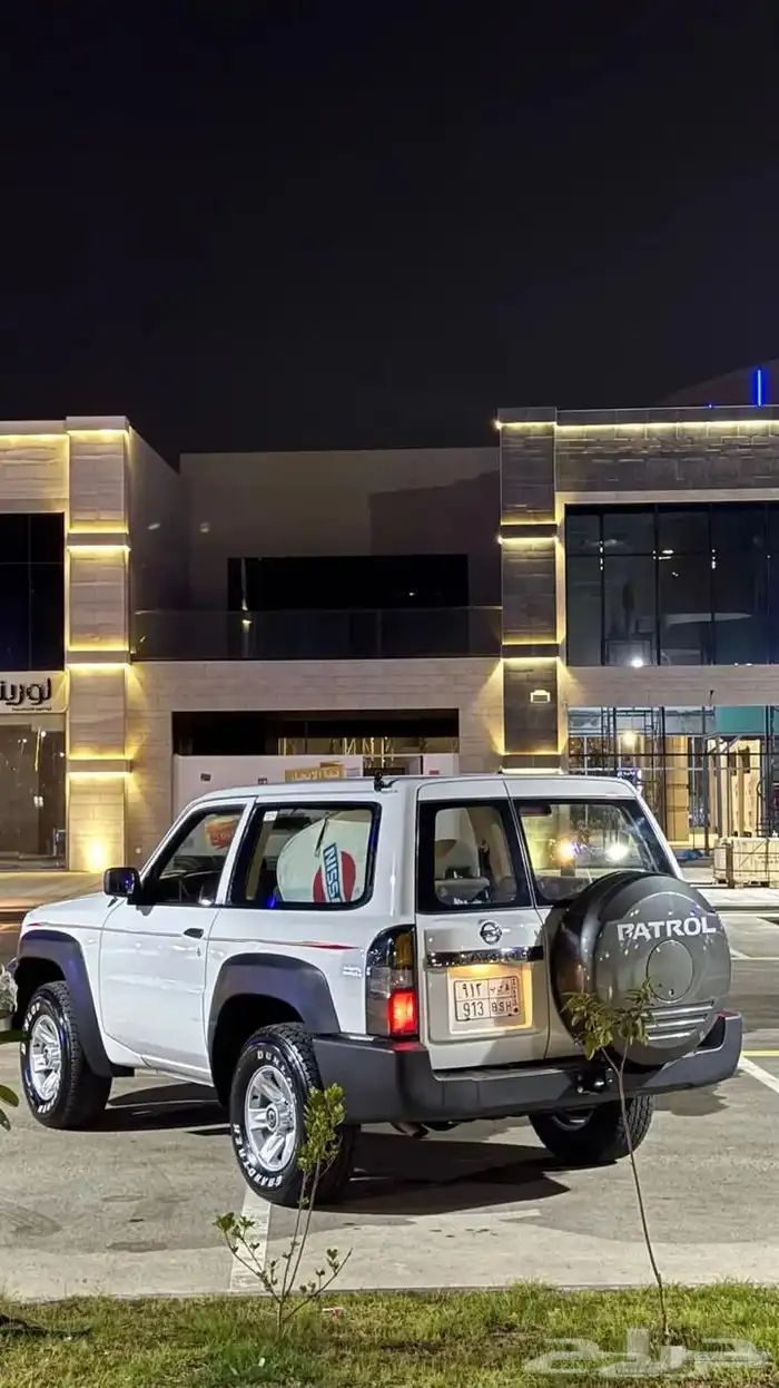 نيسان 1
