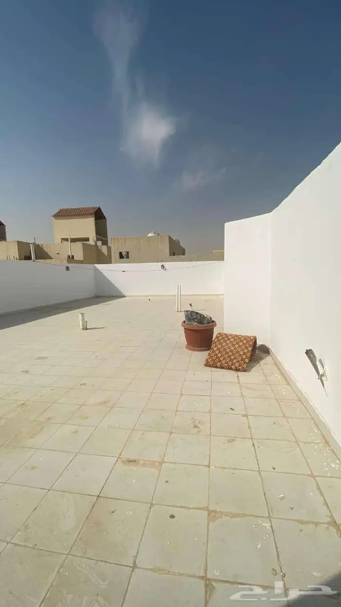 للبيع فيلا دوبلكس دورين مفصولة 2