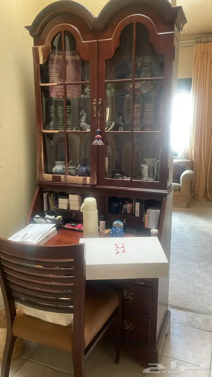 دولاب بطاولة مكتب 3