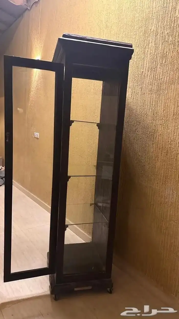 فترينة عرض زجاج وخشب 1