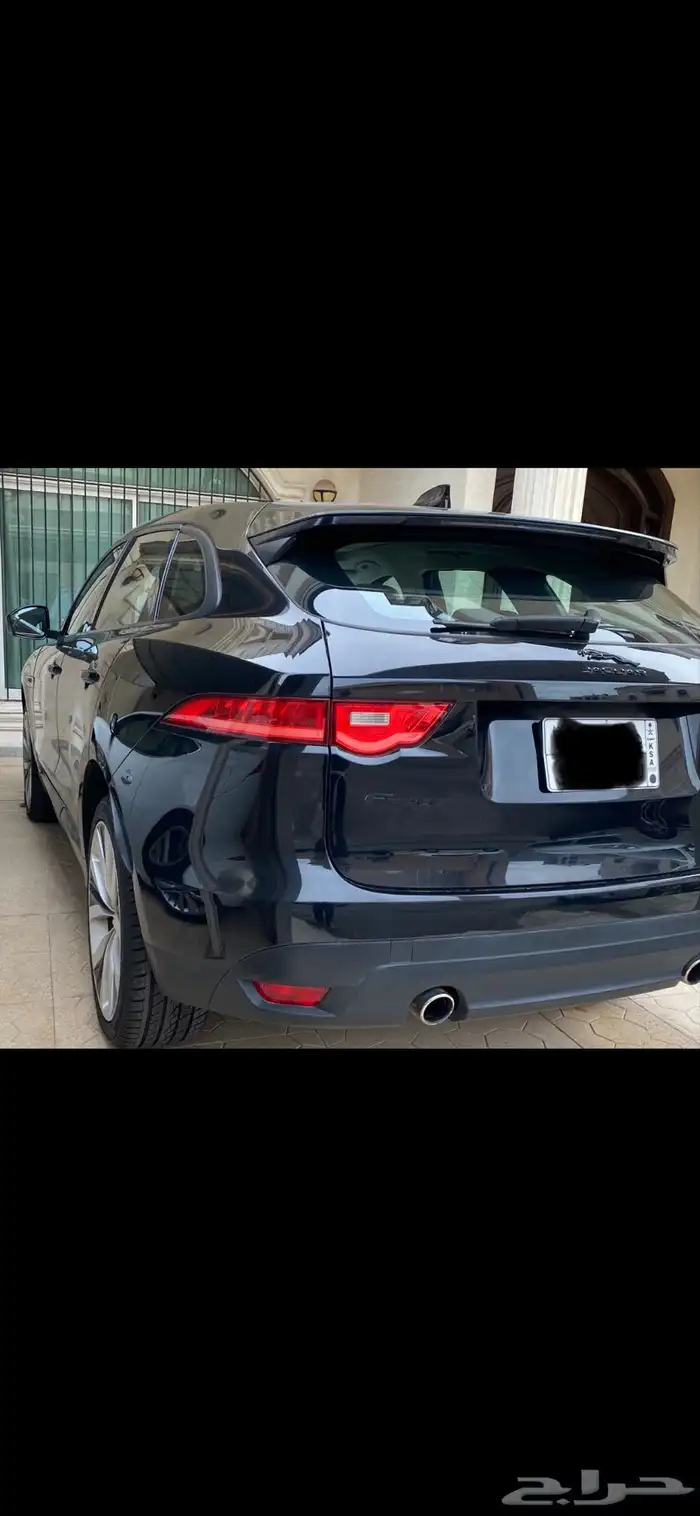 جاكوار F pace 11