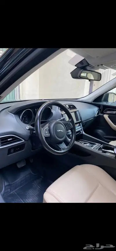 جاكوار F pace index