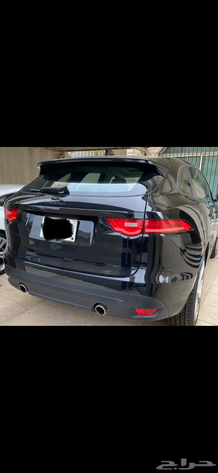 جاكوار F pace 10