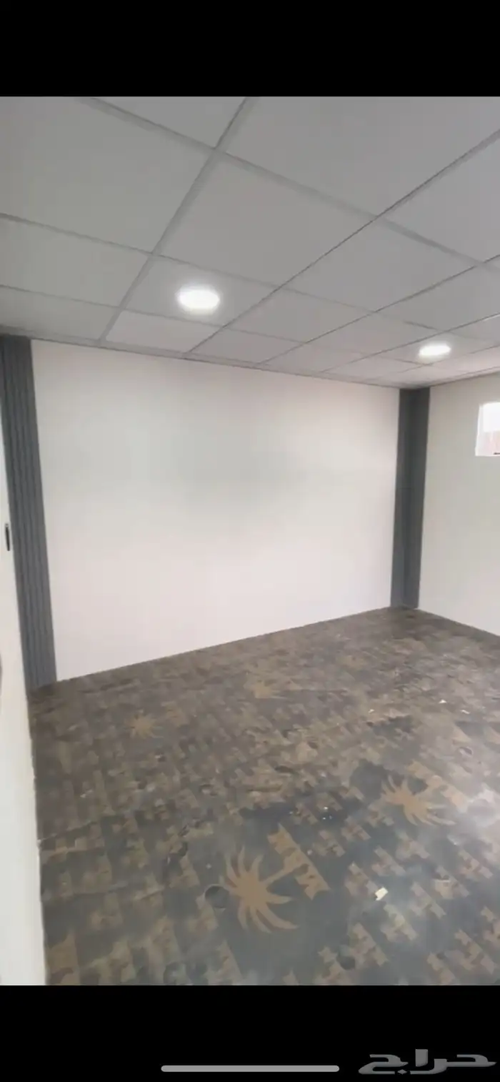 للبيع بركس 12x4 8