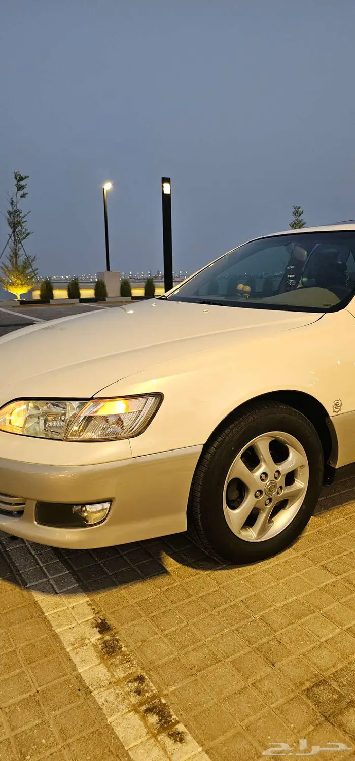للبيع لكزس ES300 موديل 2001 أمريكي 71