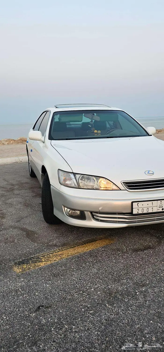 للبيع لكزس ES300 موديل 2001 أمريكي 11