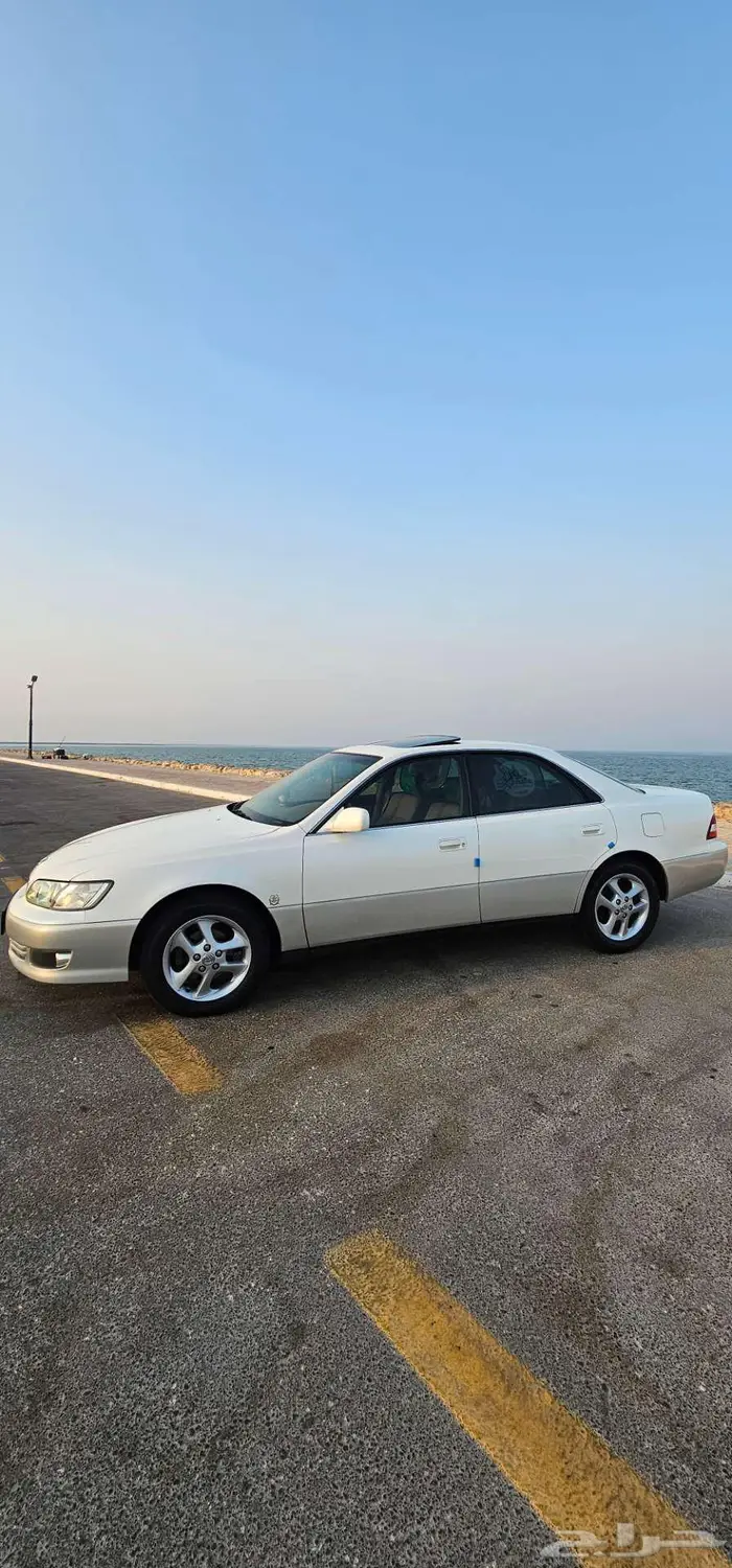 للبيع لكزس ES300 موديل 2001 أمريكي 48