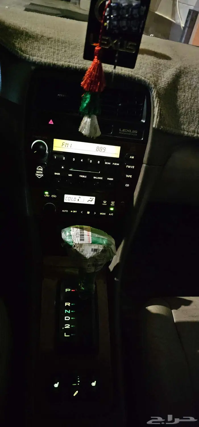 للبيع لكزس ES300 موديل 2001 أمريكي 31