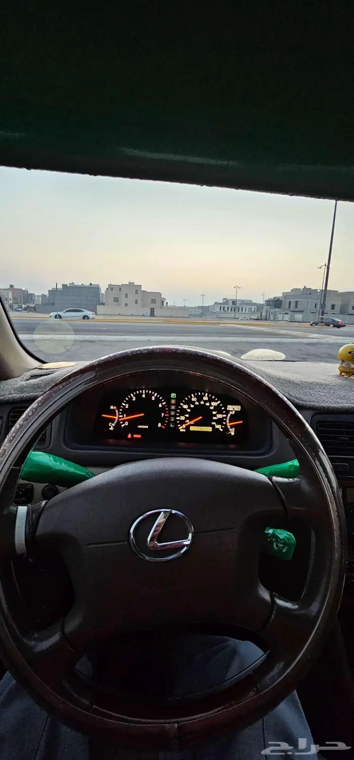 للبيع لكزس ES300 موديل 2001 أمريكي 26