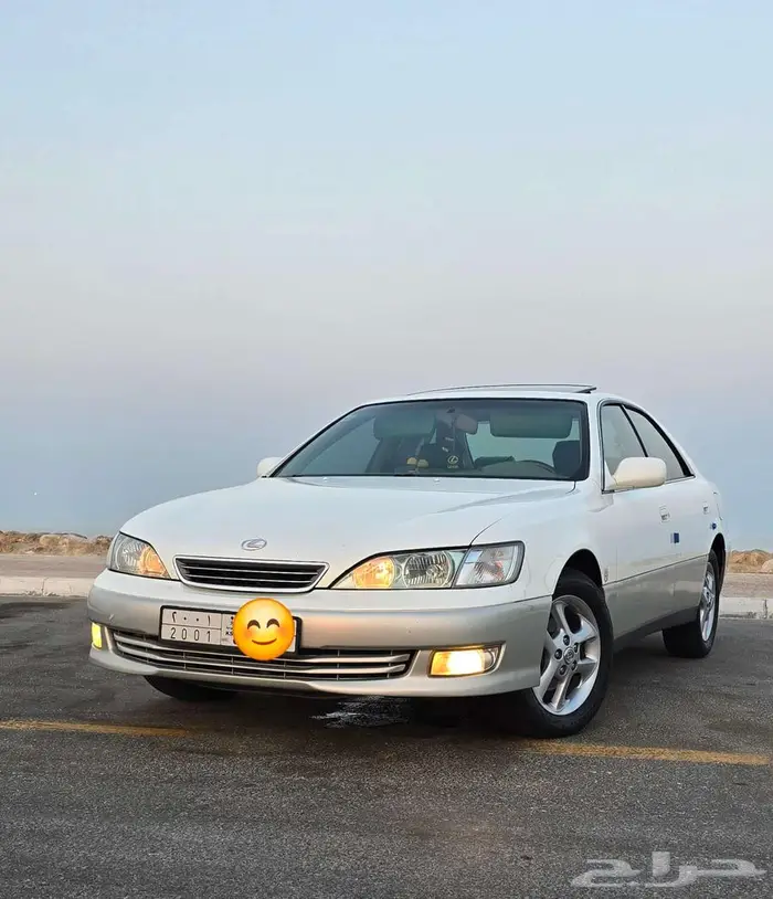 للبيع لكزس ES300 موديل 2001 أمريكي 0