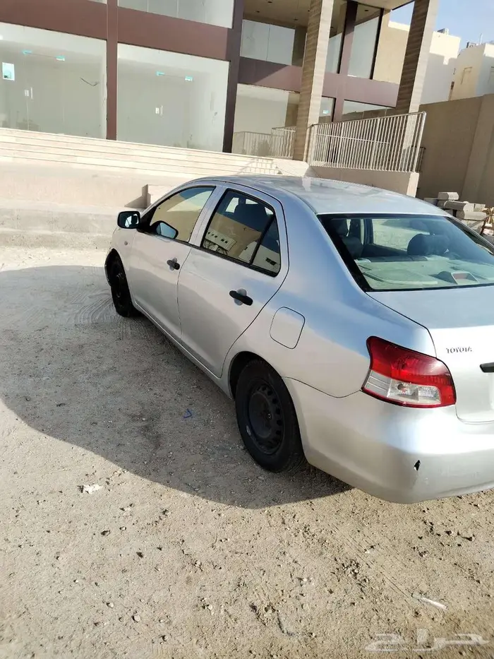 سيارة يارس جير عادي 2010 5