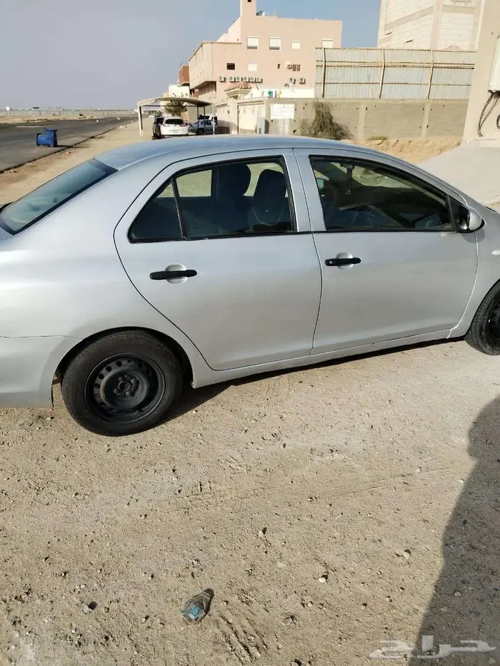 سيارة يارس جير عادي 2010 12