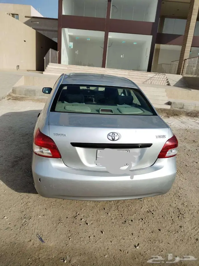 سيارة يارس جير عادي 2010 1