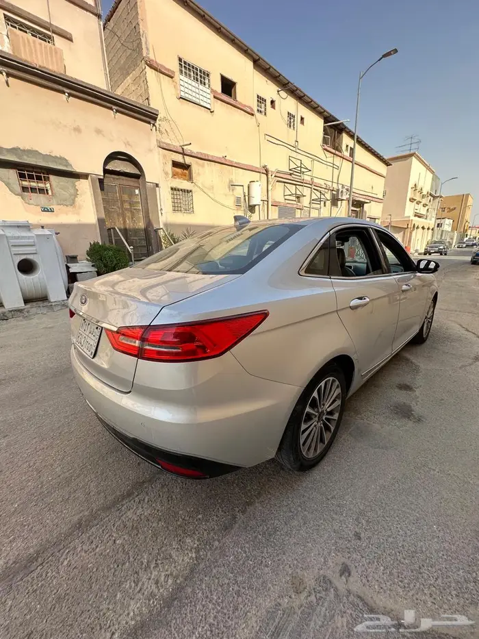 فورد اسكورت 14