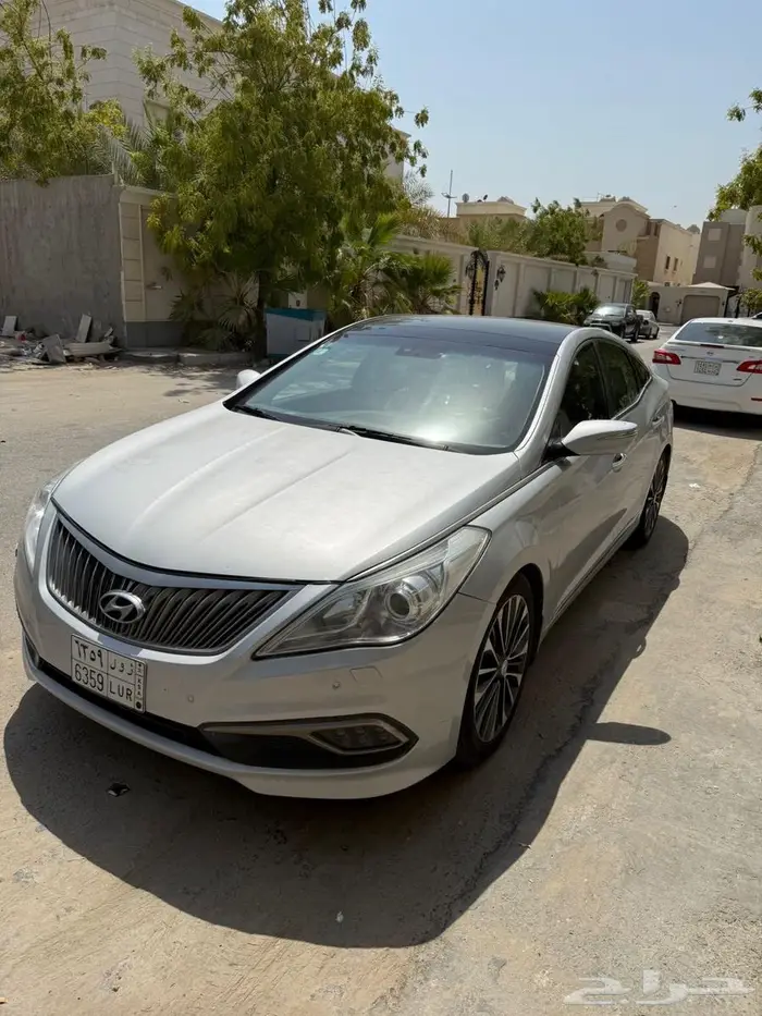 هونداي ازيرا 4